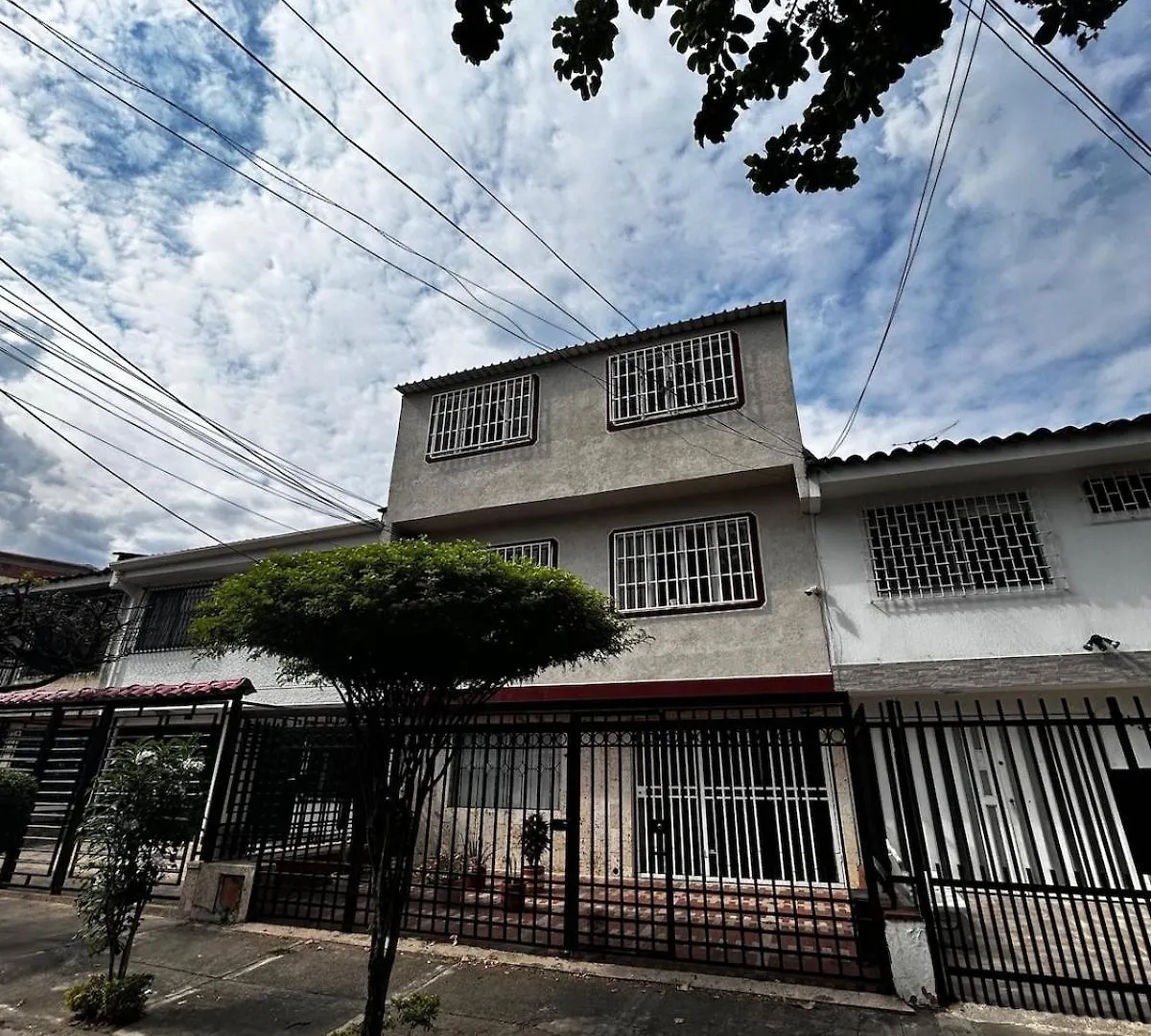 El Hogar De Chavita Cali 0*,  Colombia
